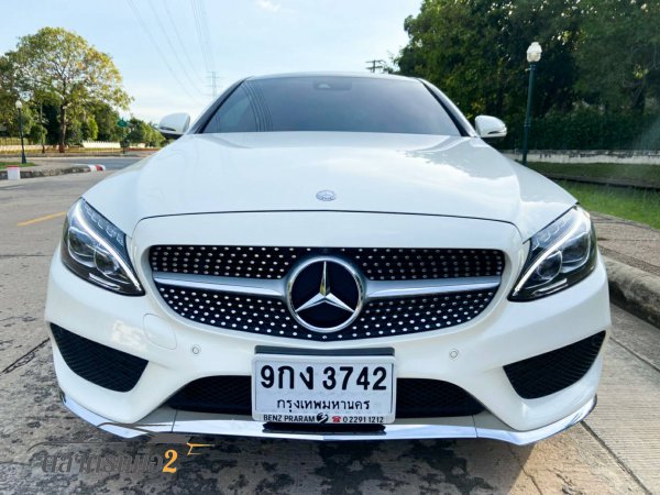 BENZ C250 COUPE ปี2016 สีขาว AUTO  ภายในเบาะแดง